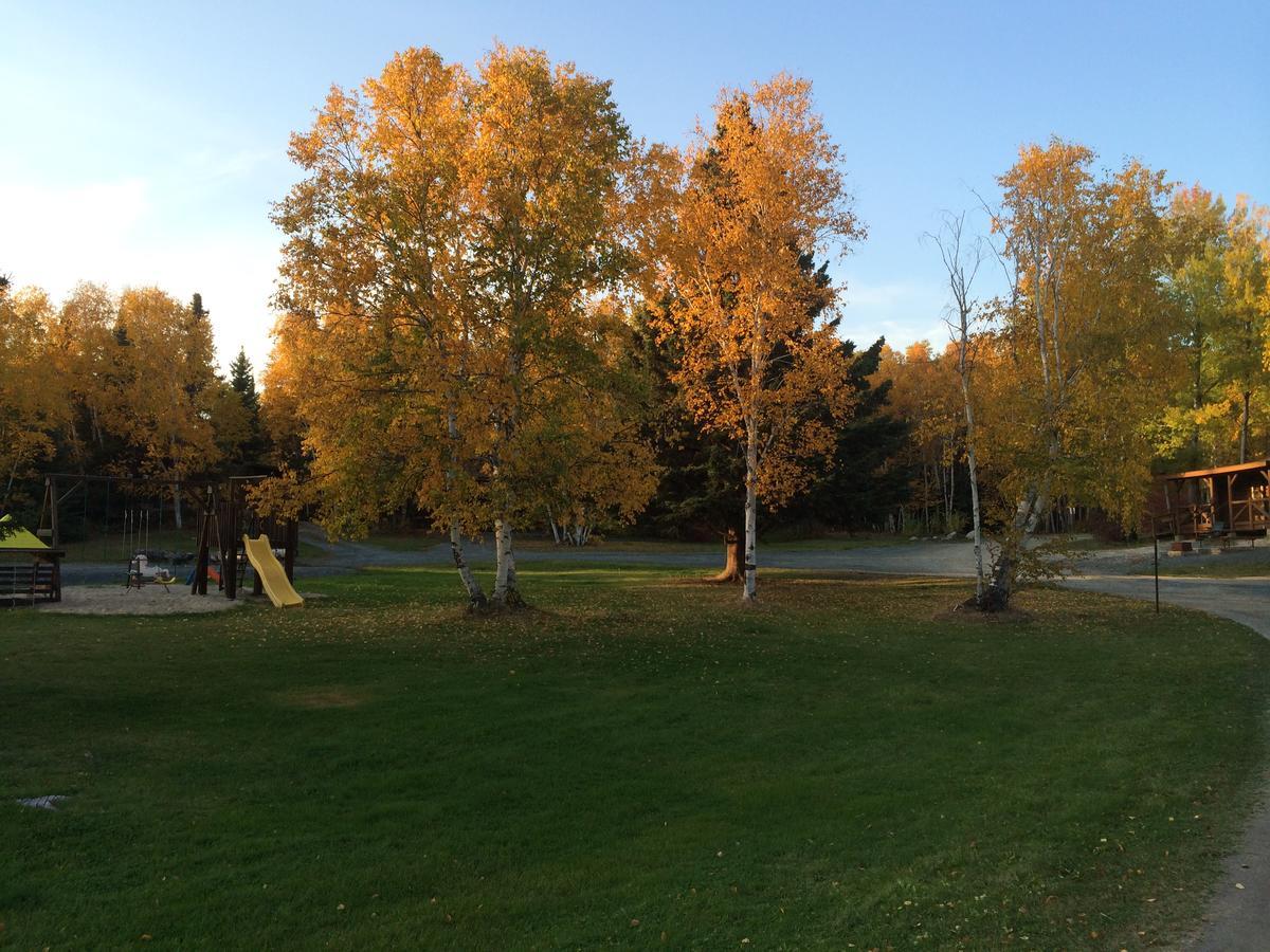 Bakers Narrows Lodge And Conference Center Flin Flon Eksteriør bilde